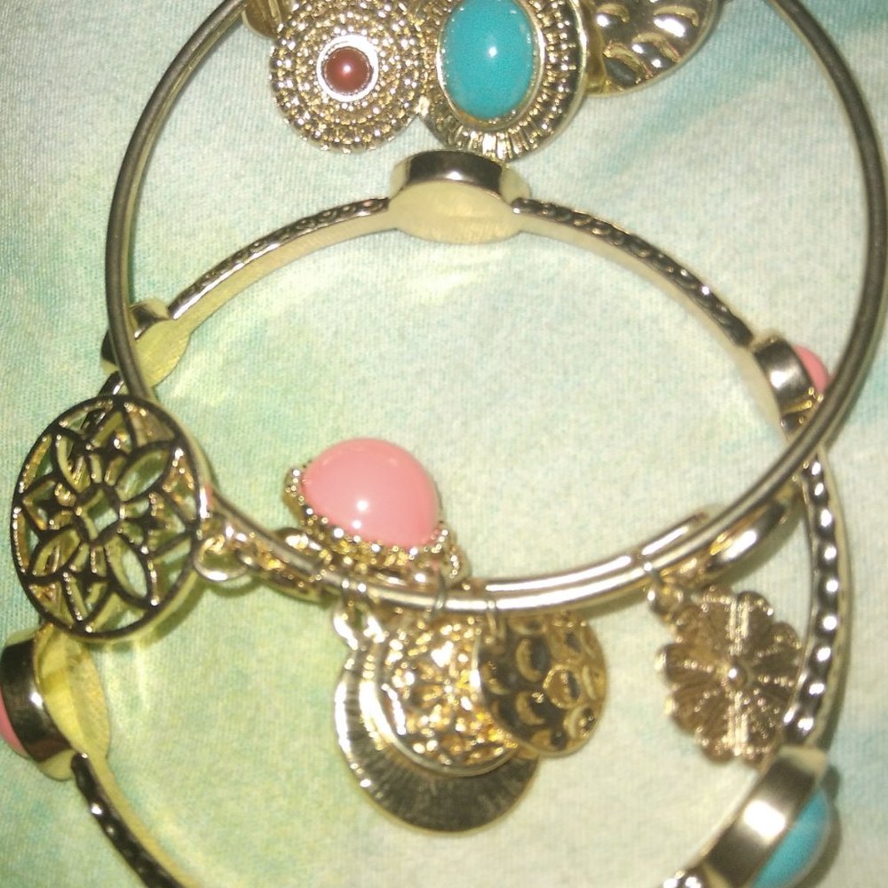 Two R J Graziano bracelets - Picture 3 of 16